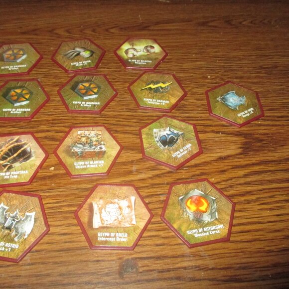 Heroscape Set of 17 Glyphs (most of them except 3 are unique) - Picture 5 of 7